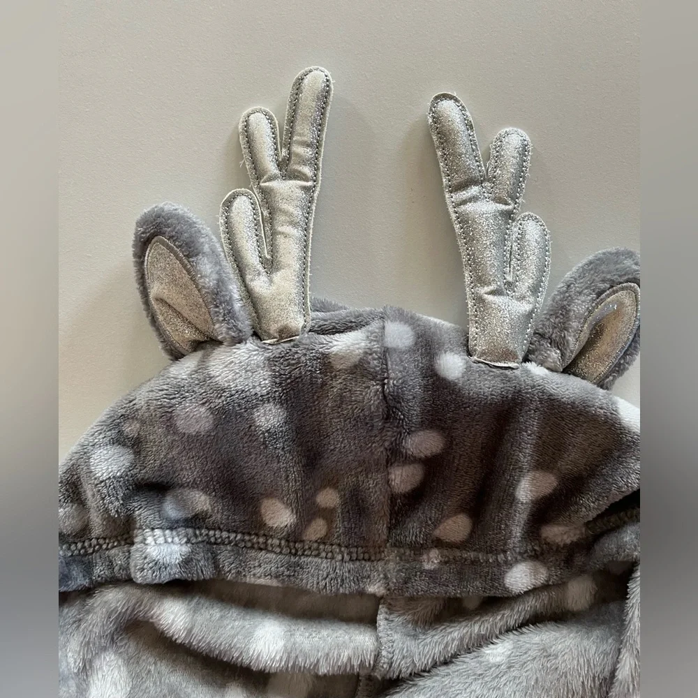 - Girl’s Justice deer themed soft robe, size 12-14 gray w/white polka dots